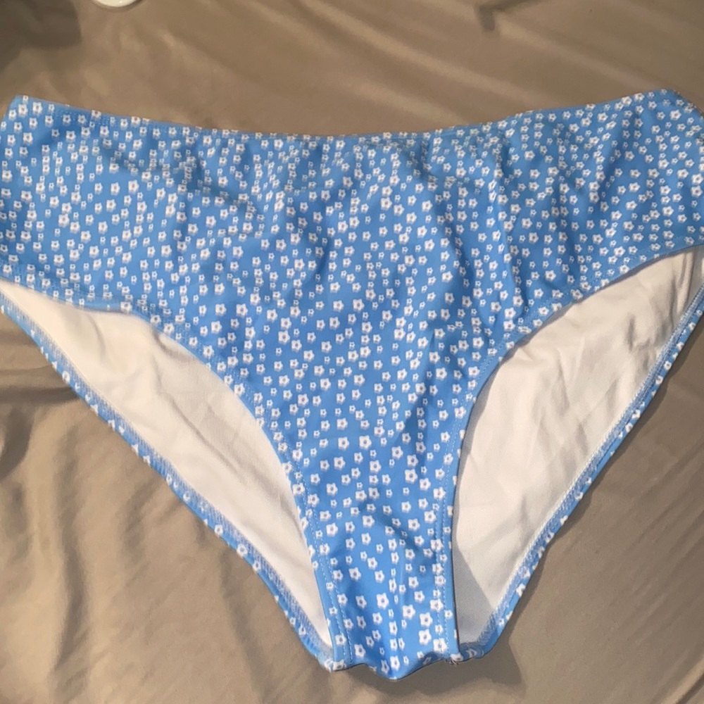Full coverage swimsuit bottoms